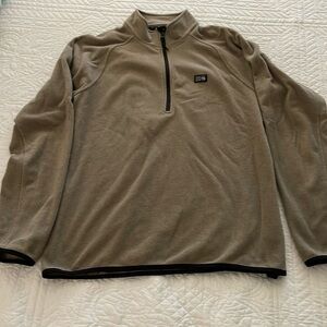 Mountain Hardwear Men's Light khaki 1/4 Zip Fleece pullover